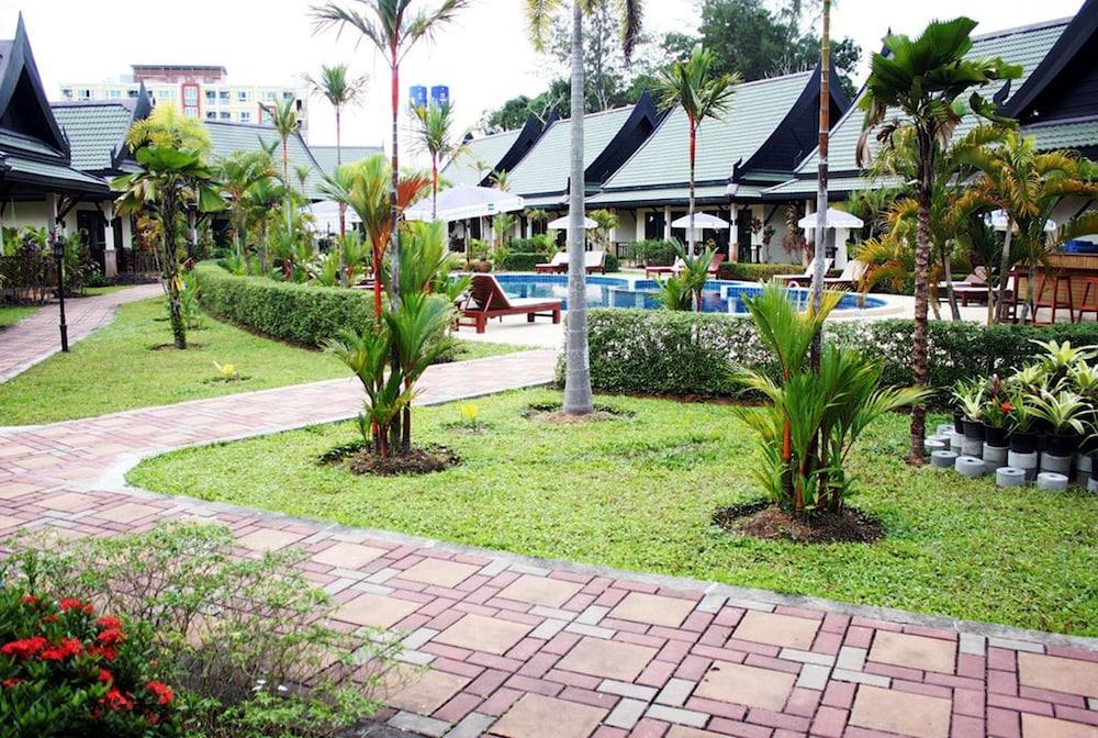 Airport Resort Phuket Nai Yang Beach Exteriör bild
