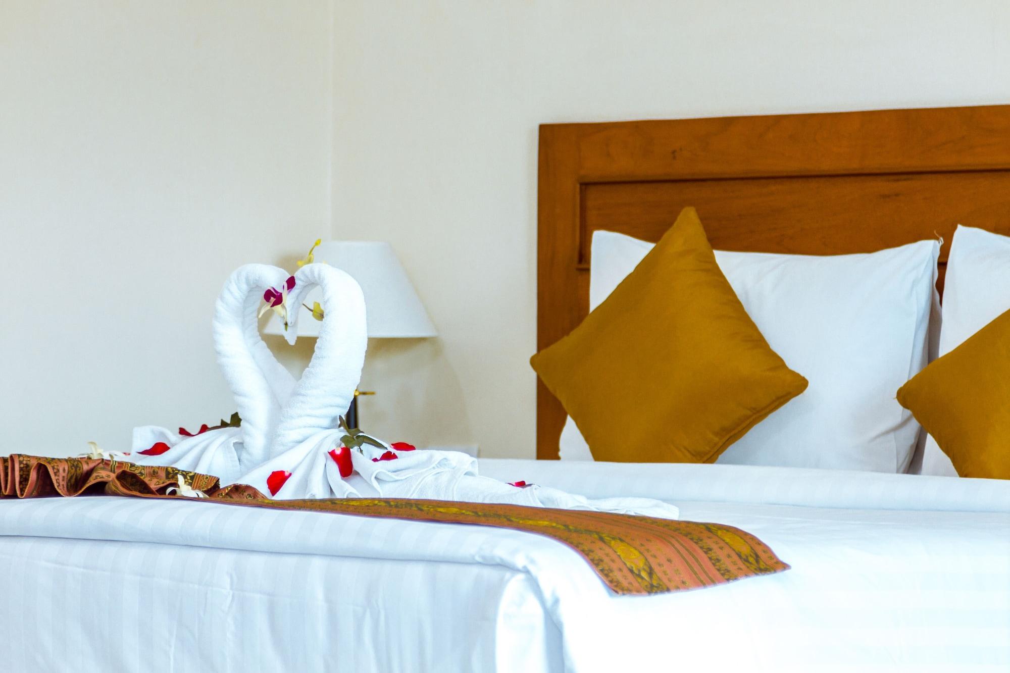Airport Resort Phuket Nai Yang Beach Exteriör bild