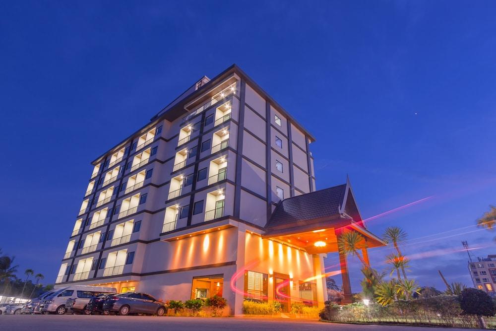 Airport Resort Phuket Nai Yang Beach Exteriör bild