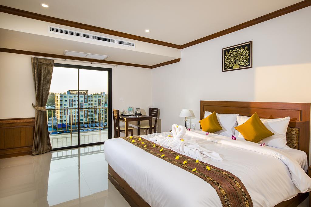 Airport Resort Phuket Nai Yang Beach Exteriör bild