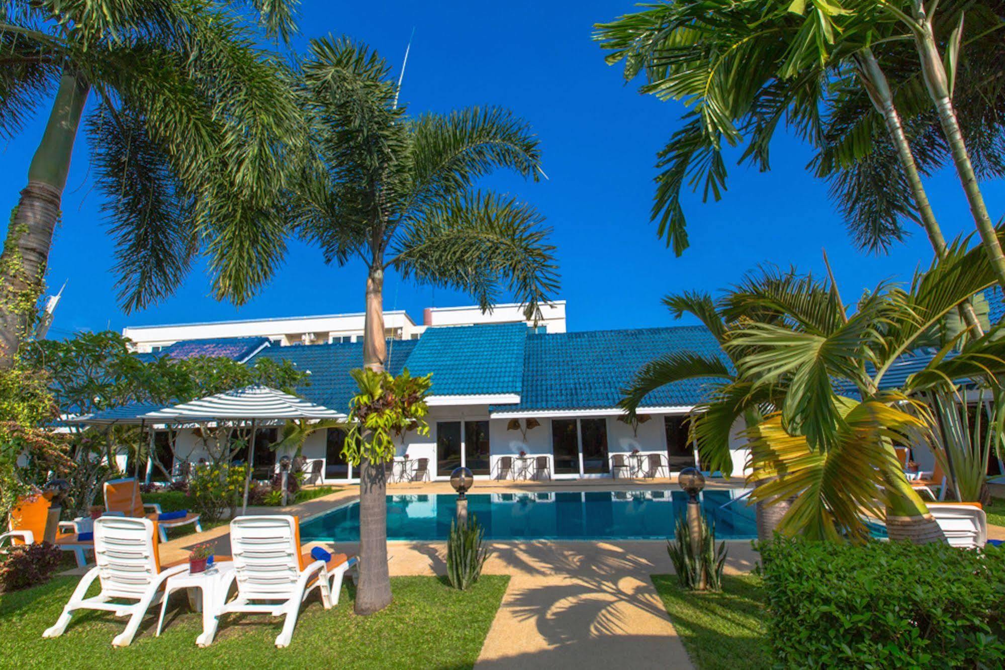 Airport Resort Phuket Nai Yang Beach Exteriör bild