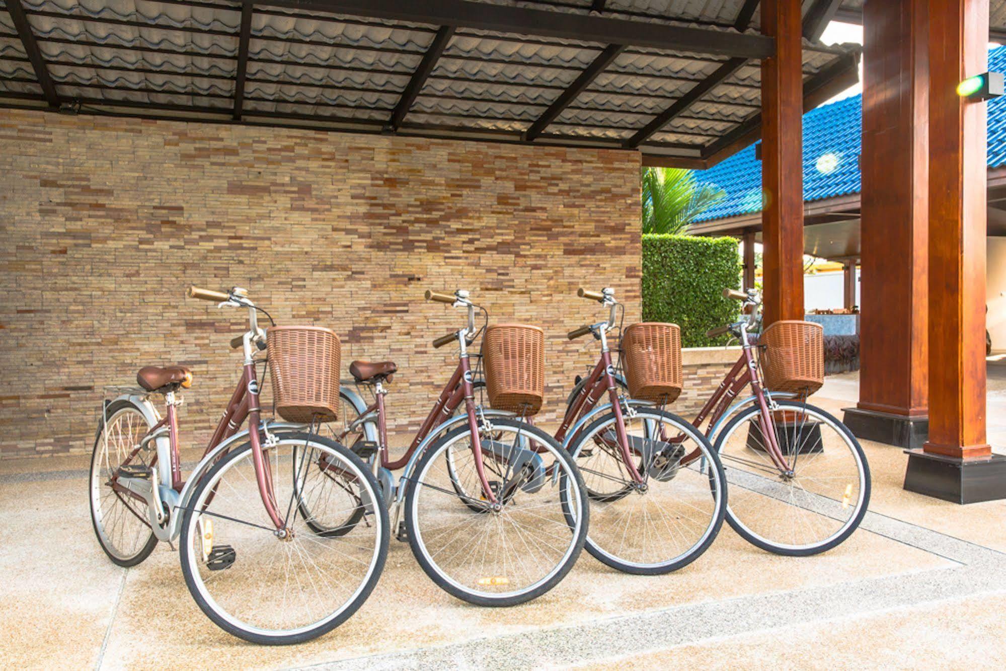 Airport Resort Phuket Nai Yang Beach Exteriör bild